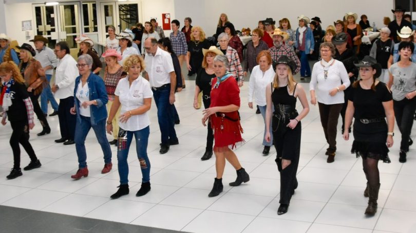 La danse country a ses adeptes dans l’Aude