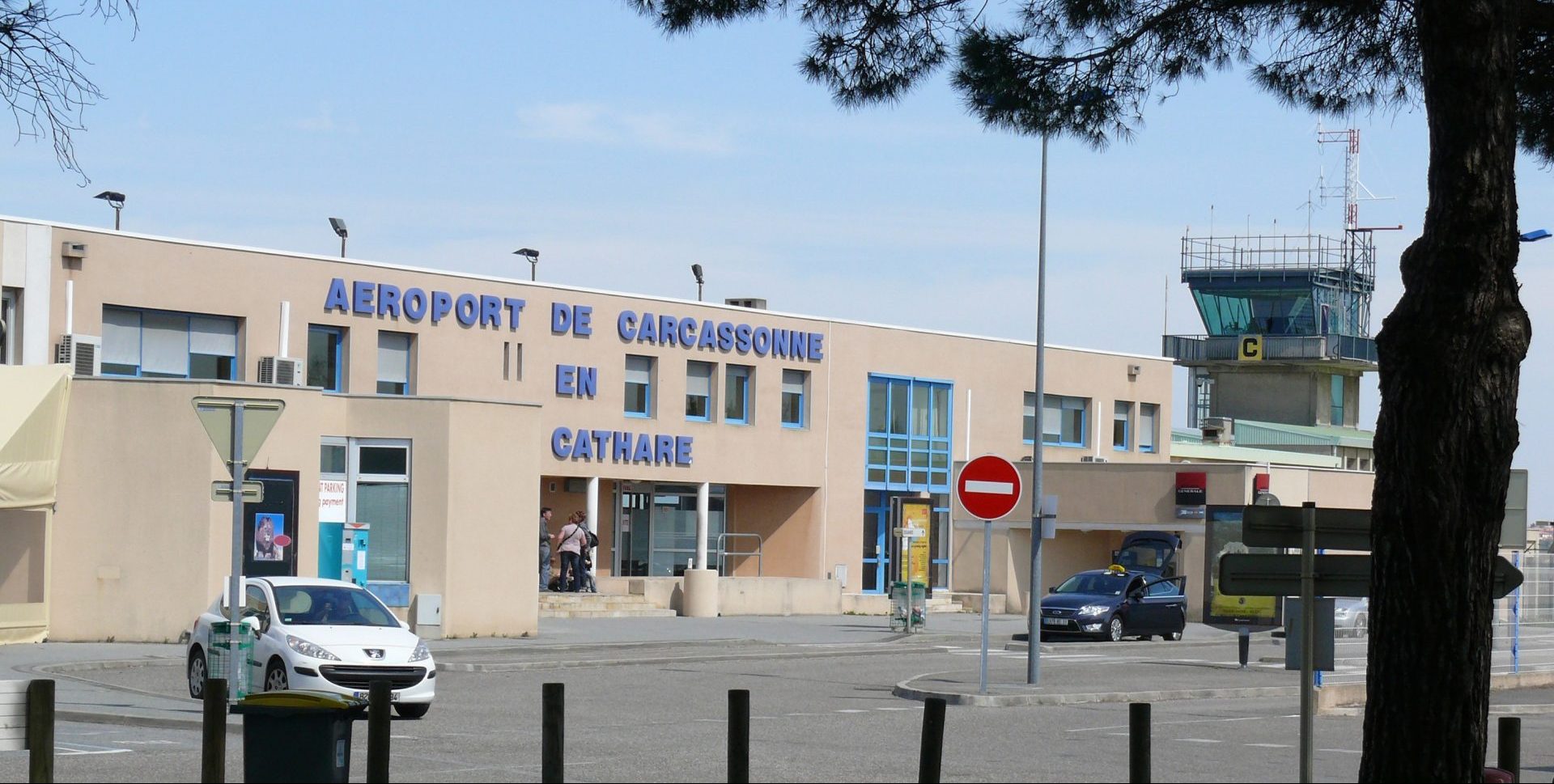 Réservation et location parking Aéroport de Carcassonne - Lavage du Sud 2 -  Carcassonne