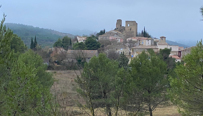 Le village de Durban-Corbières DR.