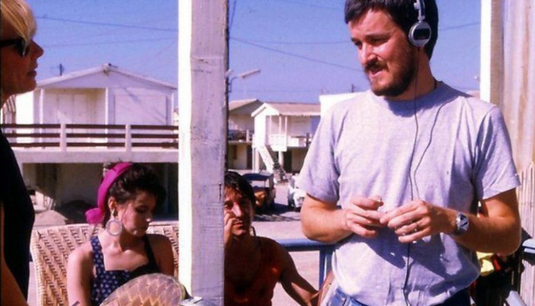 Le réalisateur Jean-Jacques Beineix durant le tournage à Gruissan en 1985. © DR.