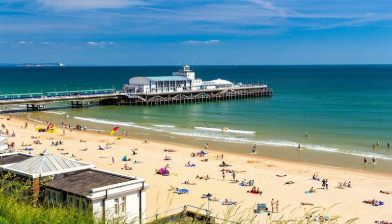 La plage de Bournemouth, dans le sud de l’Angleterre © DR.
